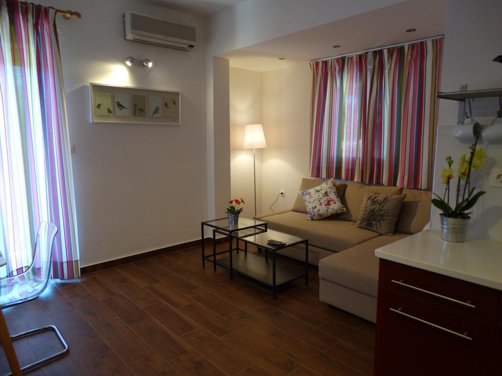 Dassia Beach Pension Buitenkant foto