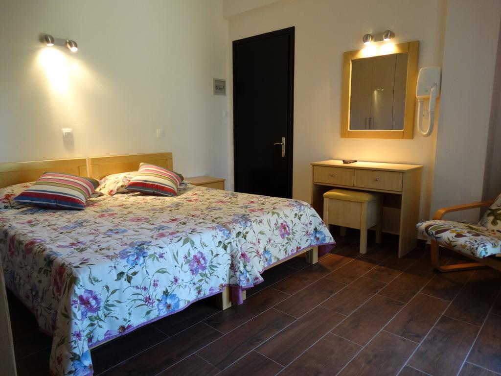 Dassia Beach Pension Kamer foto