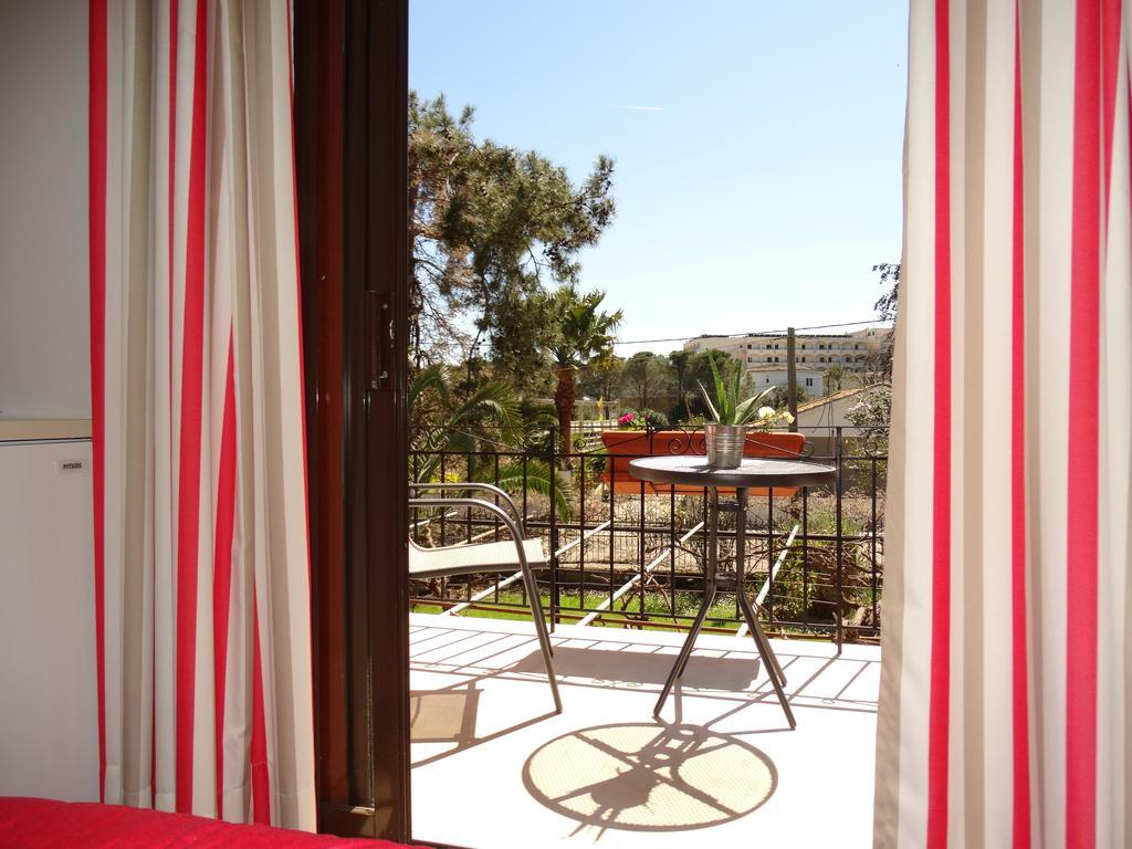 Dassia Beach Pension Kamer foto