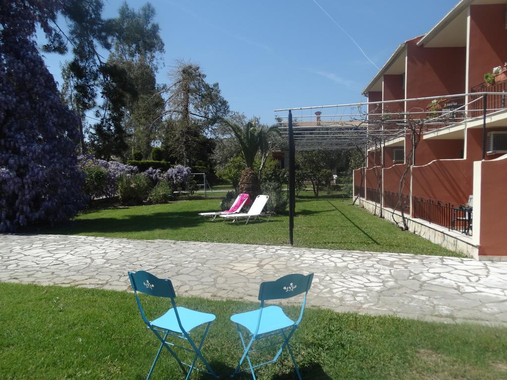 Dassia Beach Pension Buitenkant foto