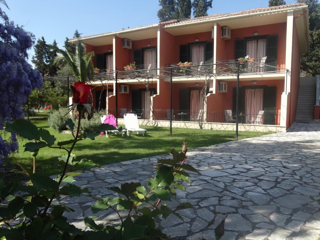 Dassia Beach Pension Buitenkant foto