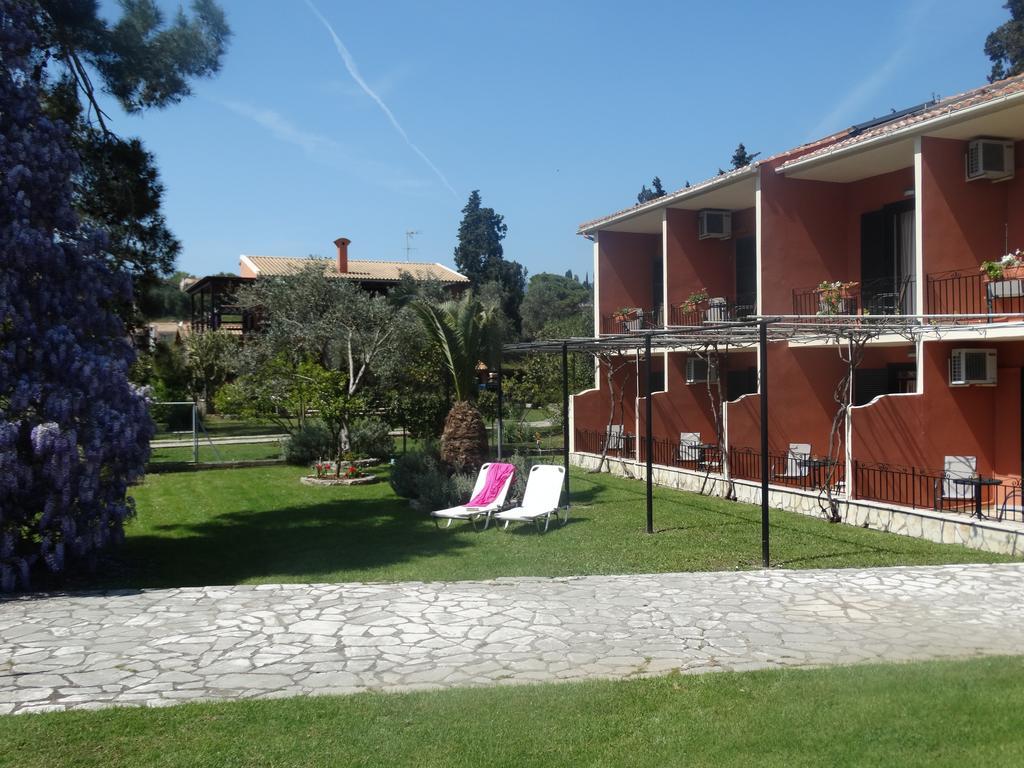 Dassia Beach Pension Buitenkant foto