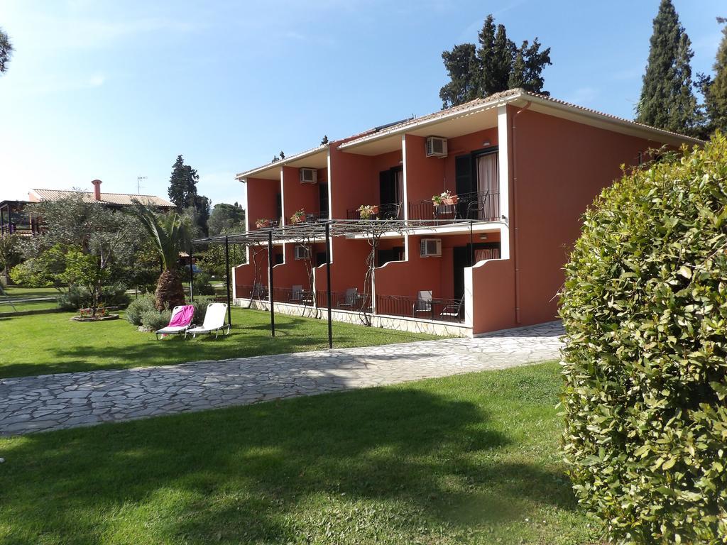 Dassia Beach Pension Buitenkant foto
